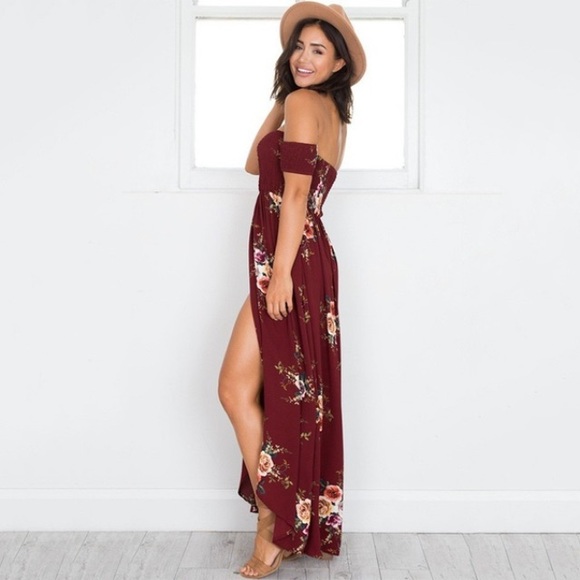 Dresses & Skirts - Off The Shoulder Boho Maxi Dress